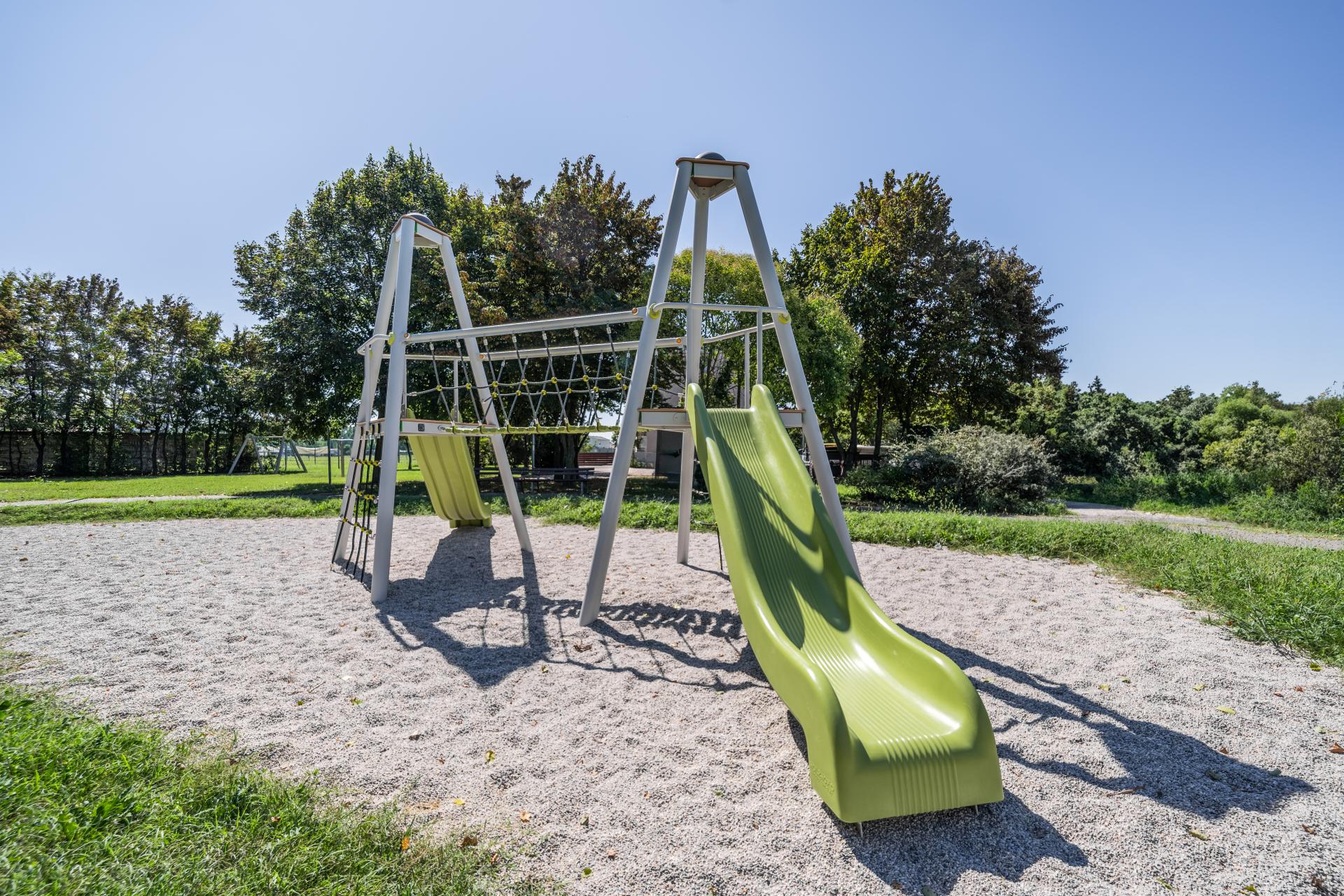 playgrounds indian xi200alu