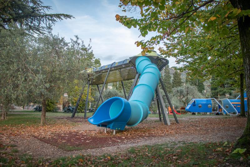 playgrounds fantasy twin spaceship xfy200