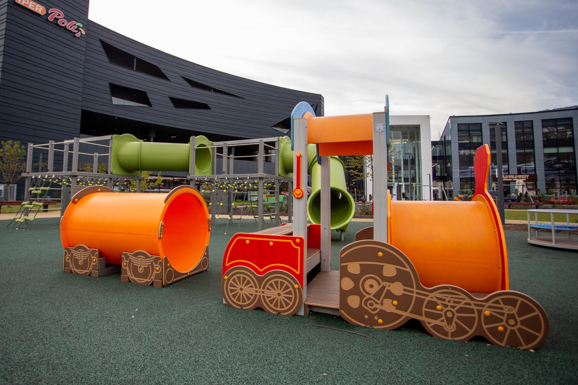 playgrounds themed structures locomotive xu67alu