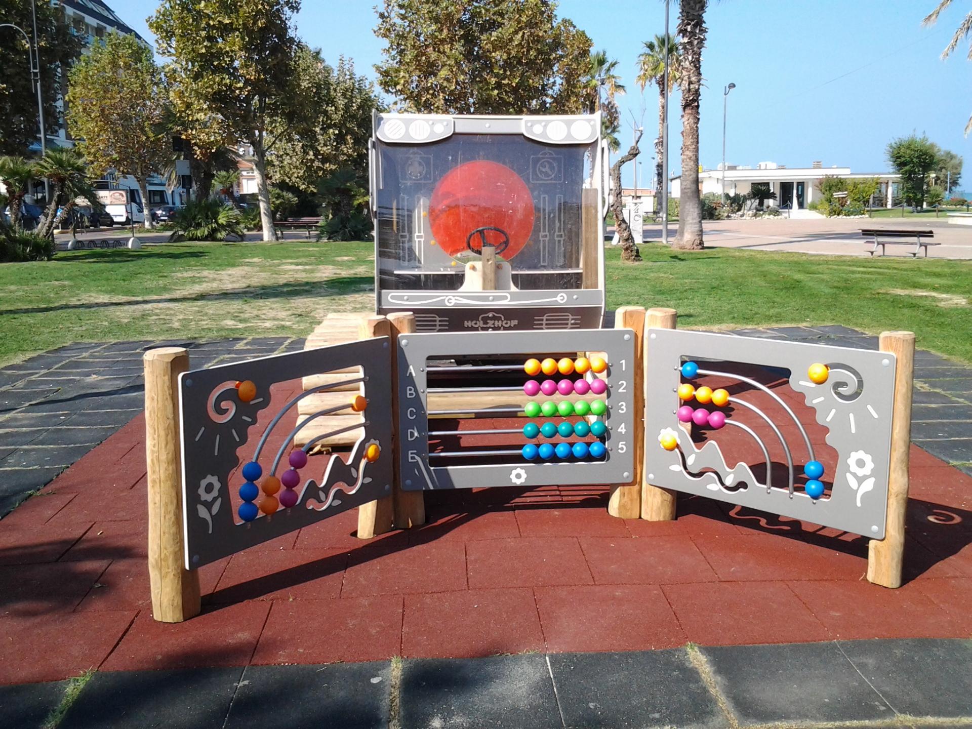 playgrounds themed structures snowcat xu10