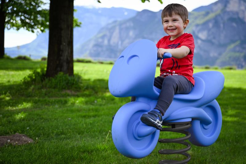 playgrounds spring riders line blue motorbike xum1