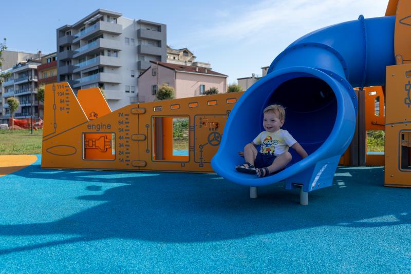 playgrounds themed structures yellow submarine xo51g