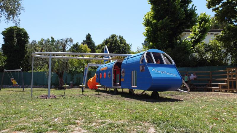 playgrounds fantasy airplane xfy80