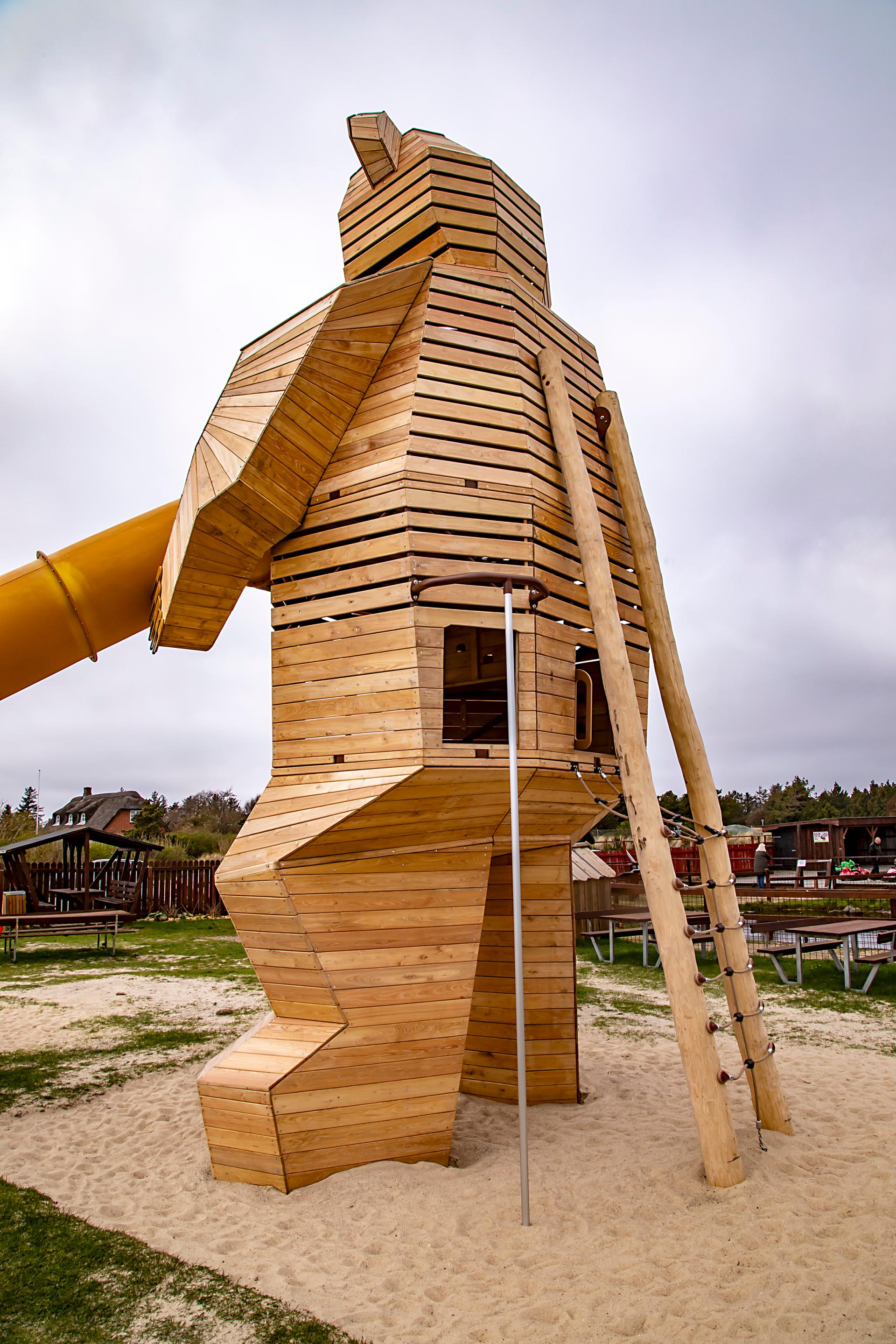 playgrounds fantasy ursus xfy350