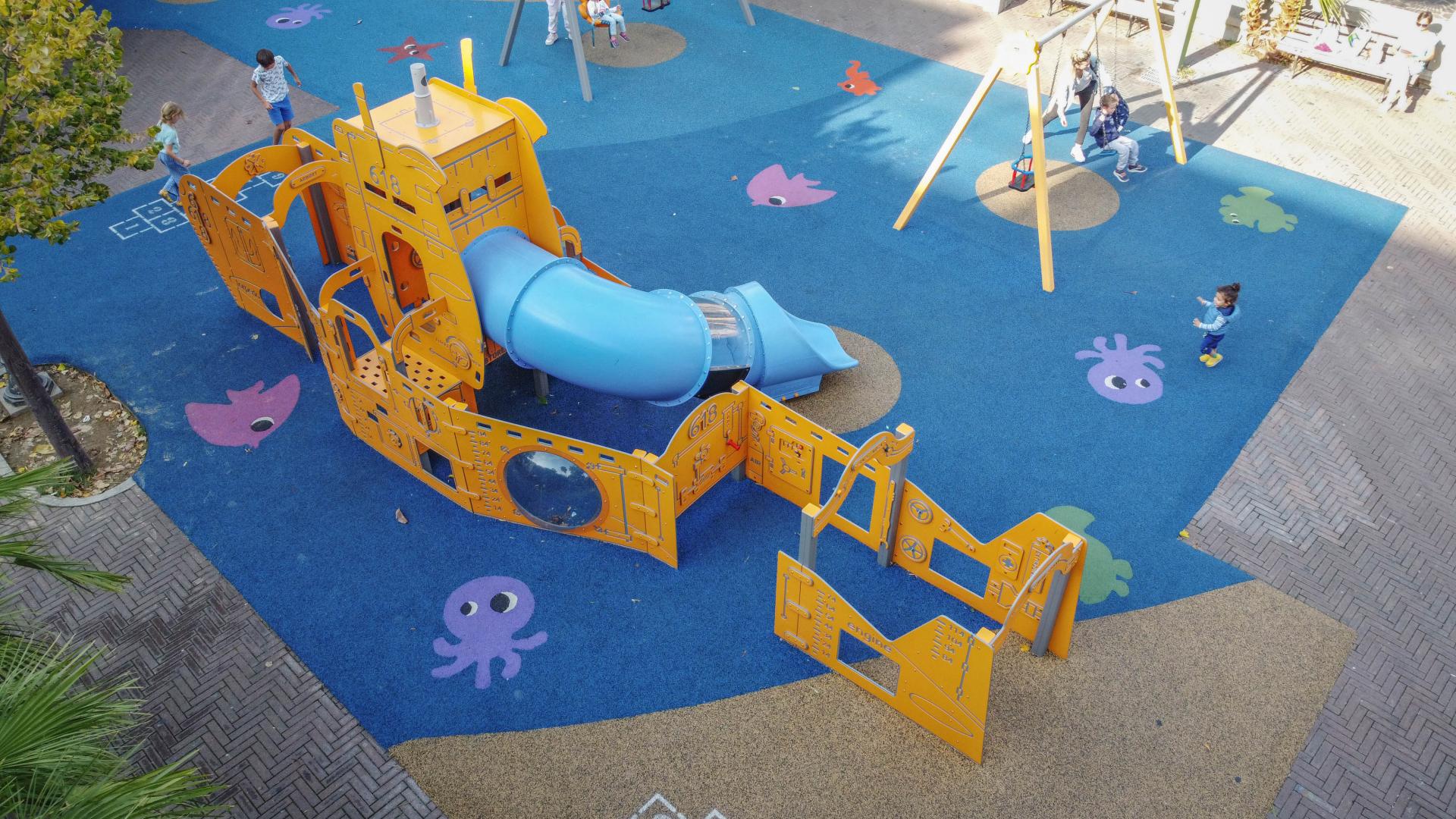 playgrounds themed structures yellow submarine xo51g