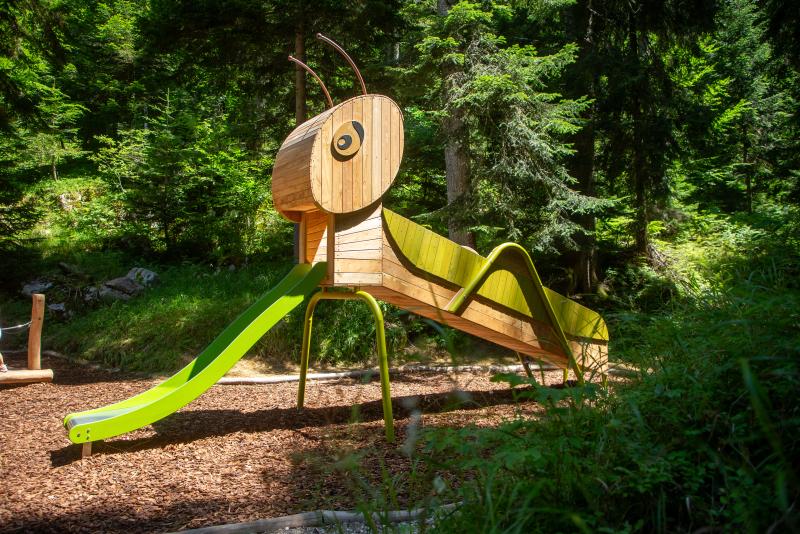 playgrounds fantasy grasshopper xfy77