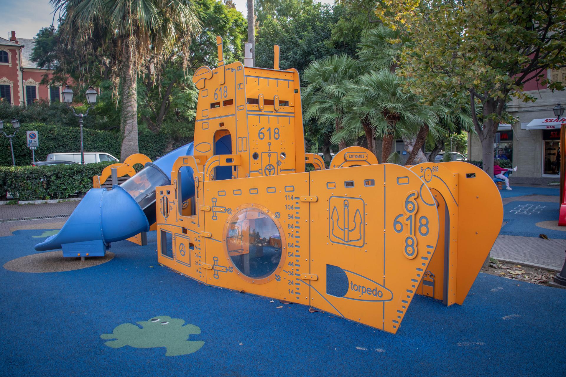 playgrounds themed structures yellow submarine xo51g