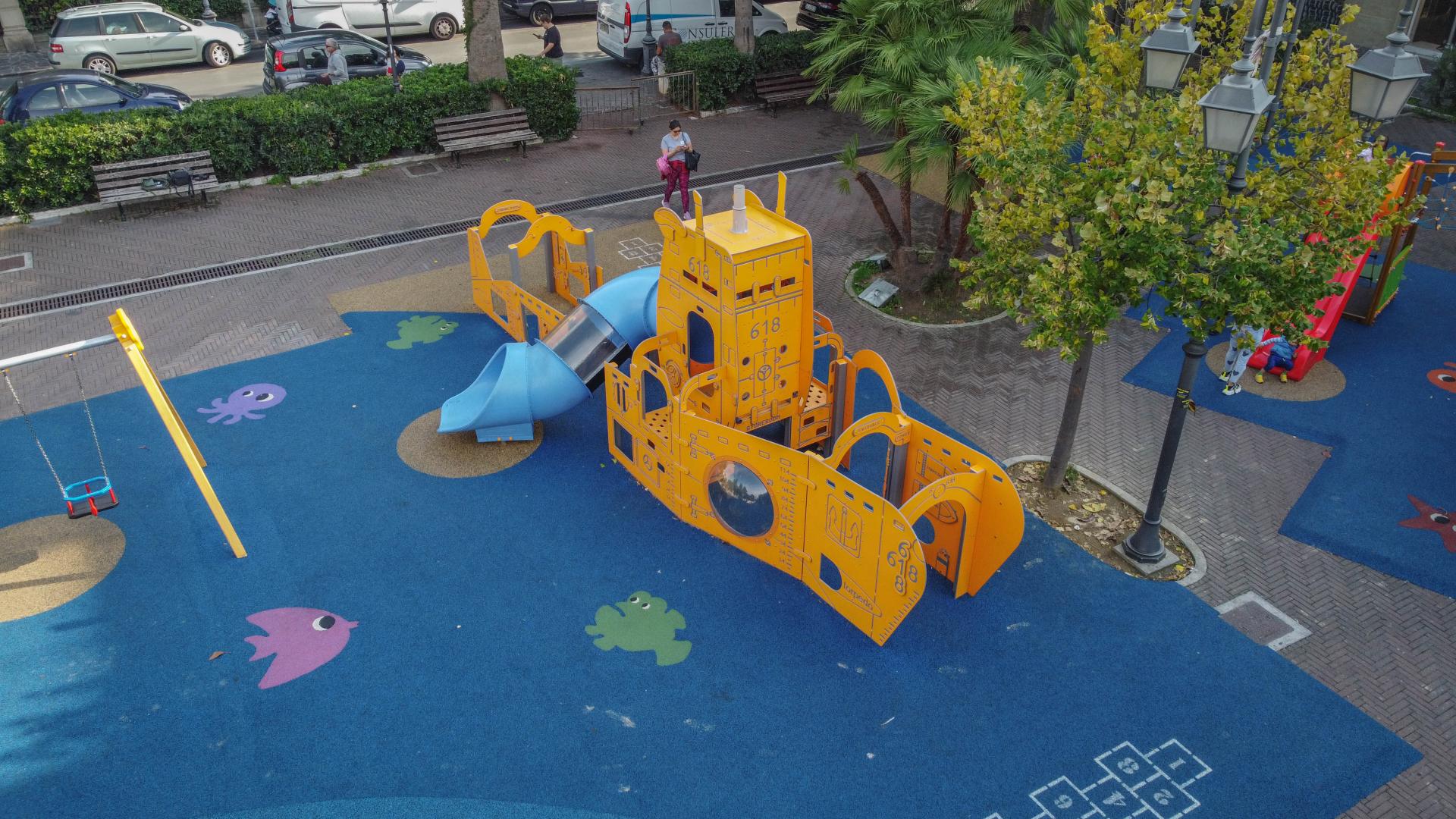 playgrounds themed structures yellow submarine xo51g