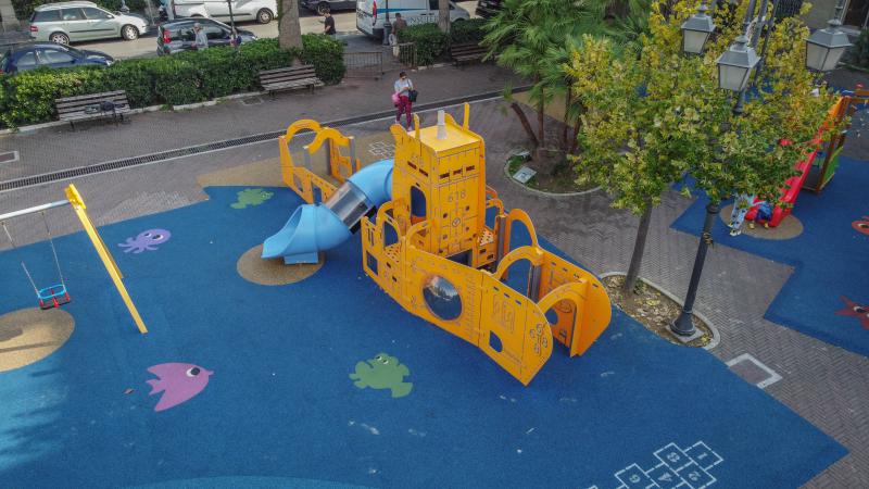 playgrounds themed structures yellow submarine xo51g