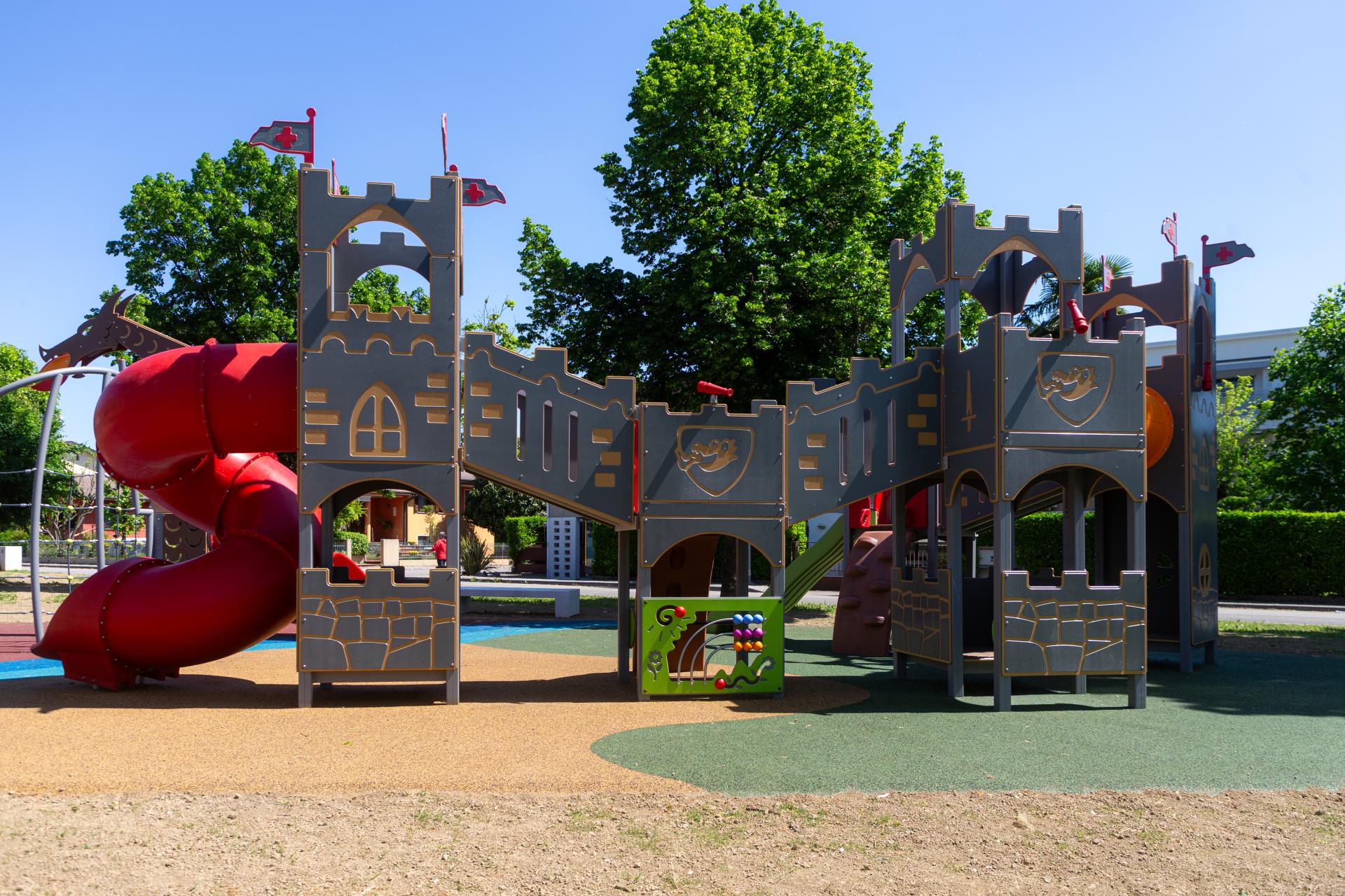 playgrounds themed structures aluminum dragon castle xt600alu