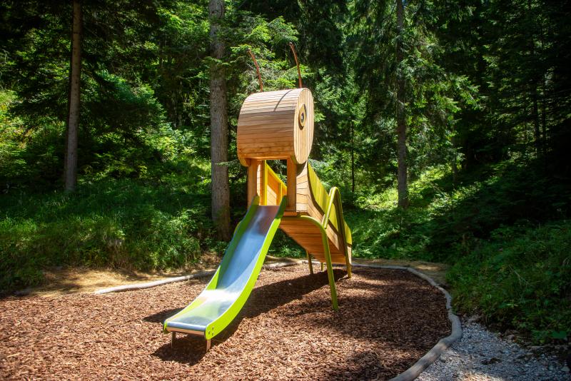 playgrounds fantasy grasshopper xfy77